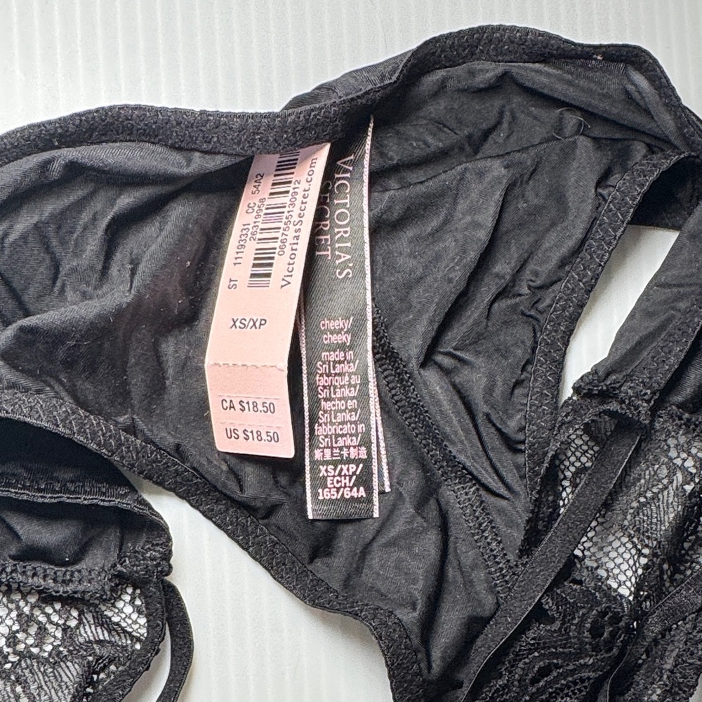 VS Cheeky Panty Bundle XS - Picture 9 of 9